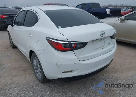 2016 Toyota Scion Ia z USA, uszkodzony, nr VIN 3MYDLBZV8GY121282